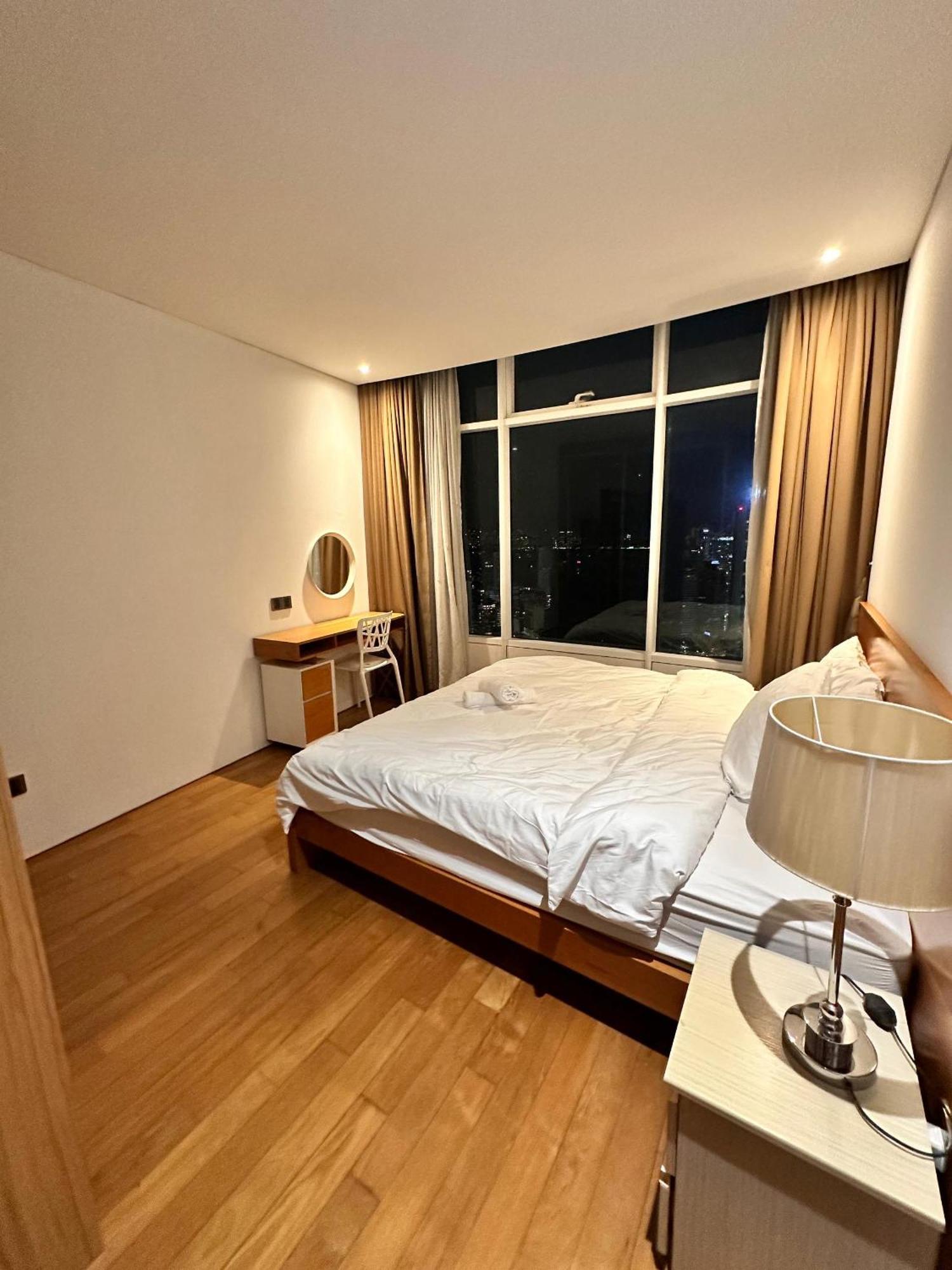 Vortex Hotel Suites Klcc At Kuala Lumpur City Center Exterior photo