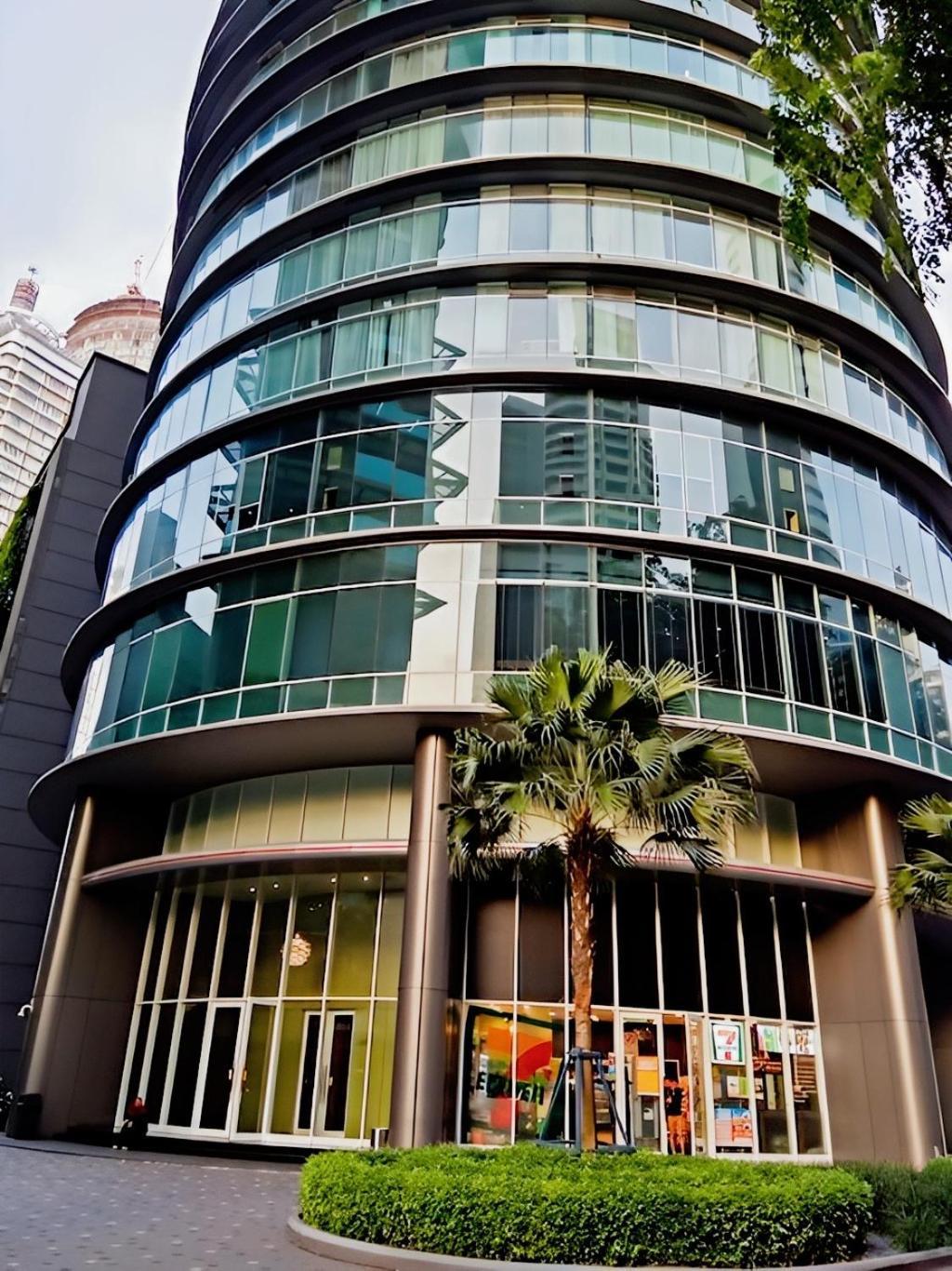 Vortex Hotel Suites Klcc At Kuala Lumpur City Center Exterior photo