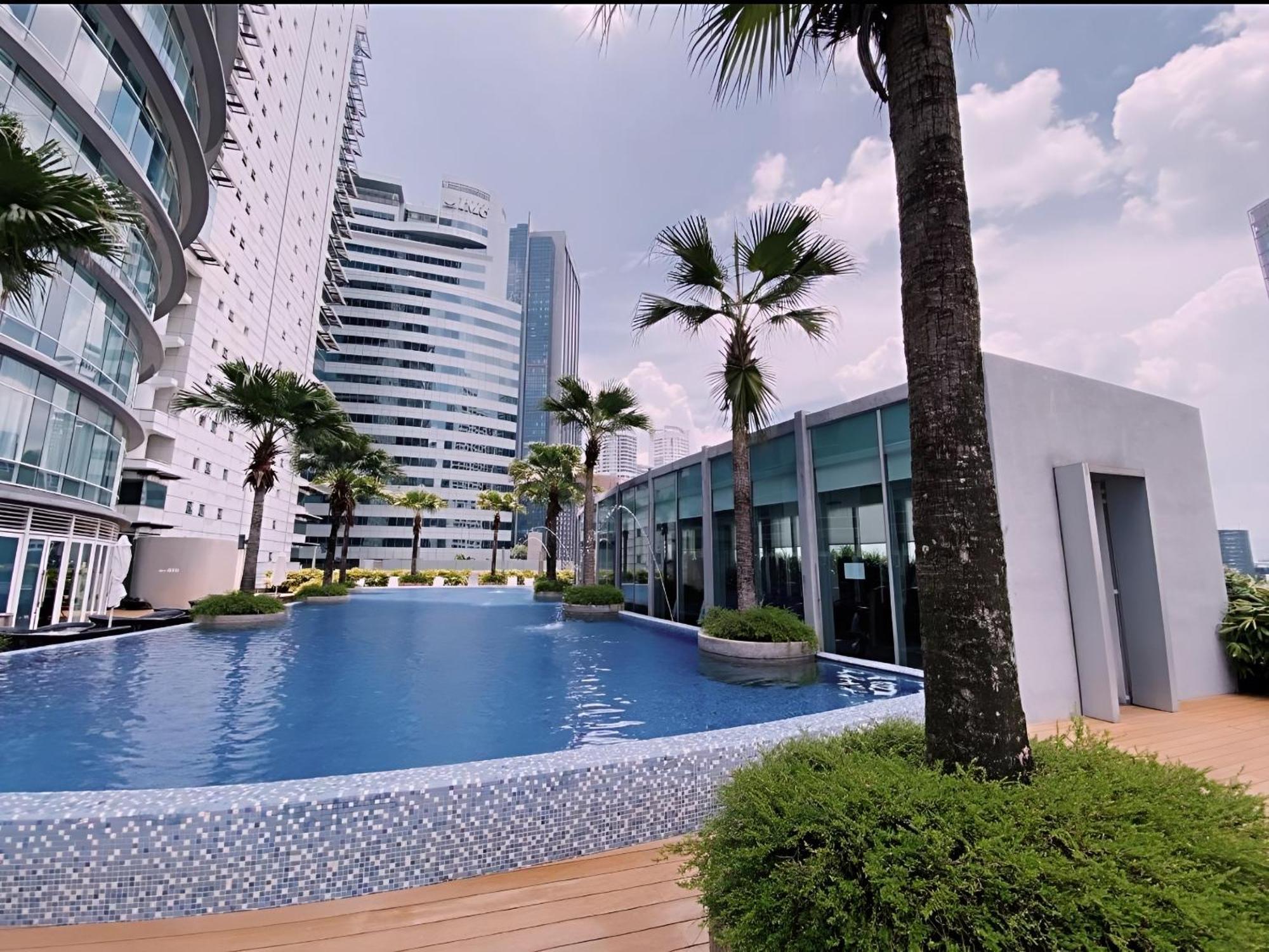 Vortex Hotel Suites Klcc At Kuala Lumpur City Center Exterior photo